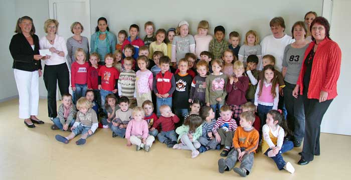 Spendenübergabe Kindertagesstätte Herz Jesu 13.06.2008