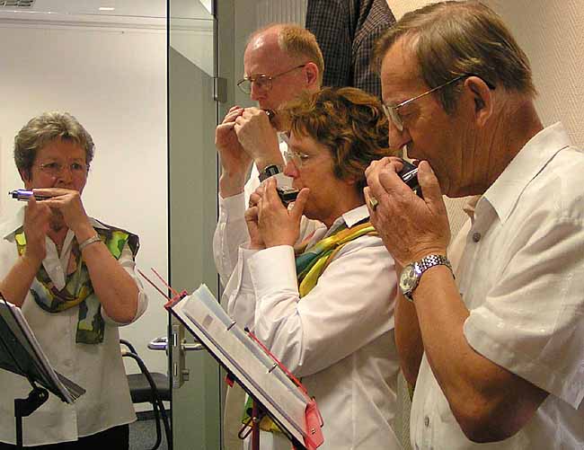 Harmonicasound am 5. Mai 2006 in der Spardabank Euskirchen